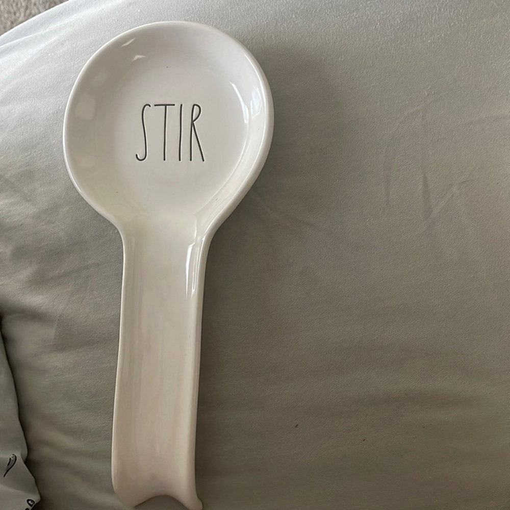 Rae Dunn spoon rest